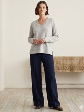 The White Company "White Label" 100% Wool Boxy V-Neck Sweater - Relaxed Fit